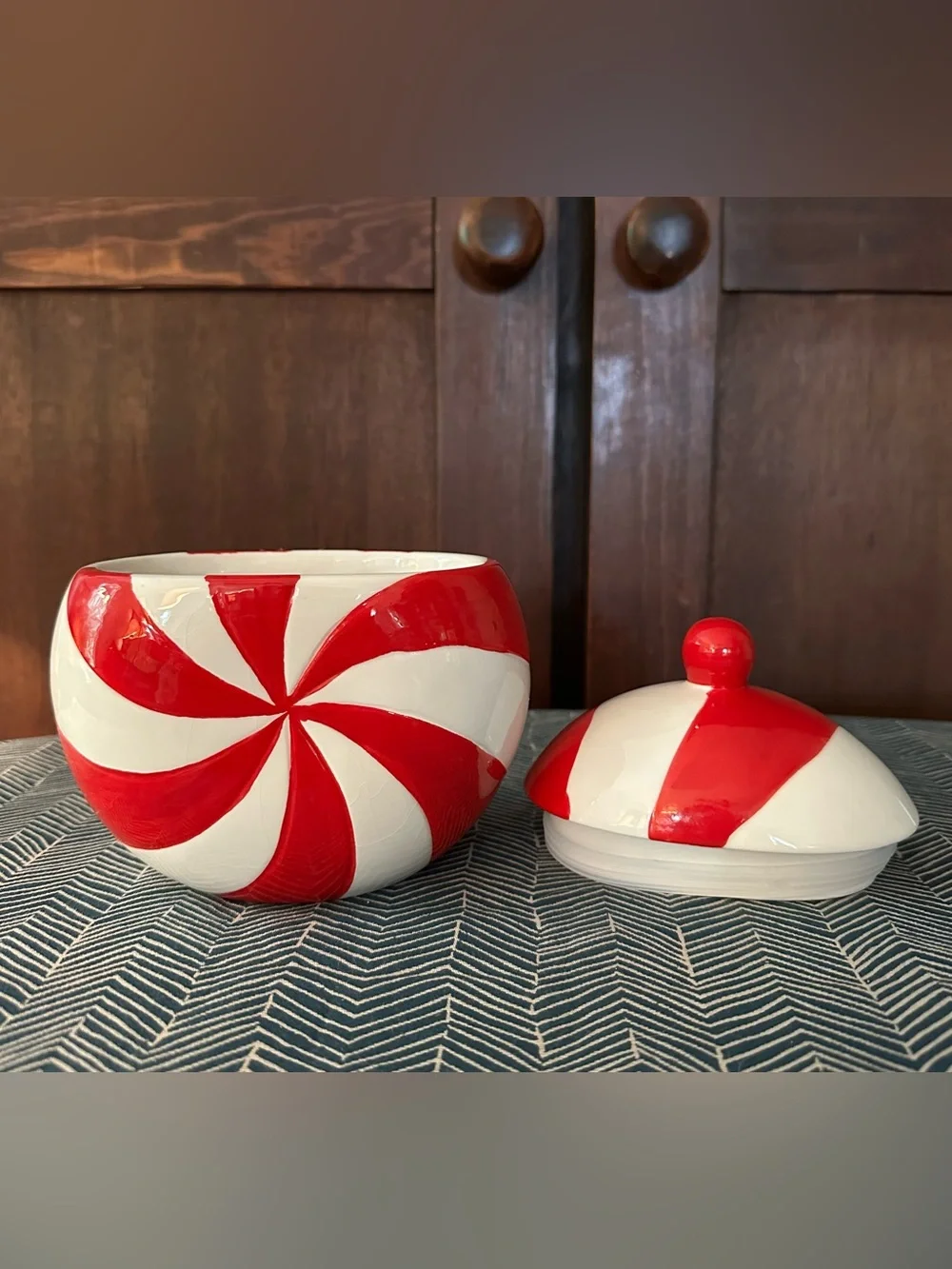 Vintage peppermint shaped container • ceramic • air tight lid • cookie jar